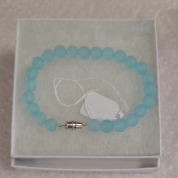 Elegant Blue Beaded Bracelet - Picture 1 of 1